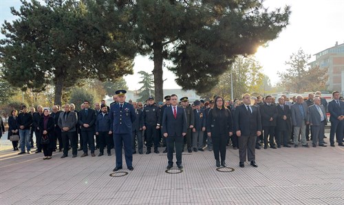 10 Kasım Atatürk'ü Anma ve Çelenk Sunma Töreni